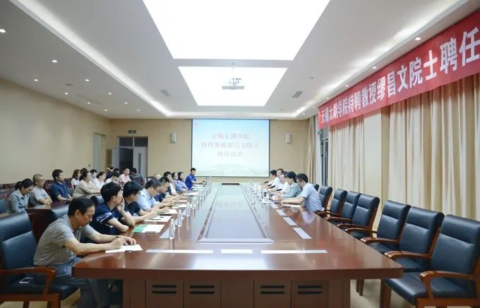 1595293471609686.jpg 640U8QE625R.jpg