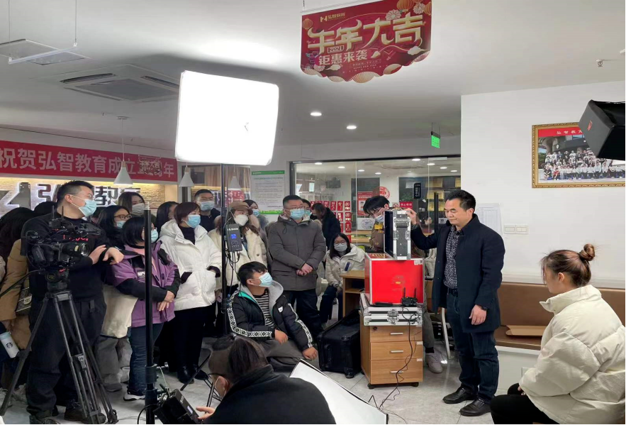 1656898376103924.png nn.png