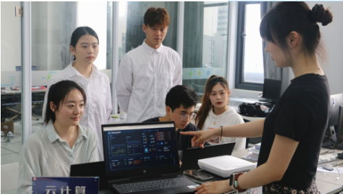 1658281205422551.png b.png