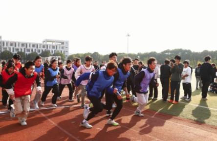 1705910893833579.jpg 蘇職大的“早C晚A”的生活16.jpg