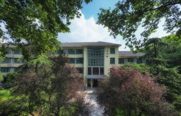 1715911834115544.jpg 河海大學(xué)環(huán)境和生態(tài)學(xué)首次進(jìn)入ESI全球前1‰.jpg