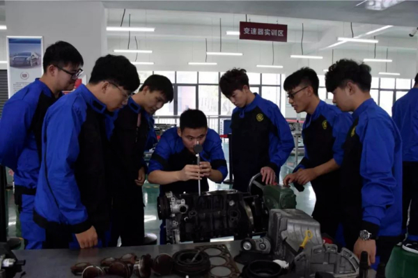 24招生季 ?專業(yè)巡禮 _ 智能制造學(xué)院：新能源汽車技術(shù)8.jpg