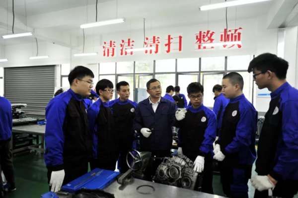 24招生季 ?專業(yè)巡禮 _ 智能制造學(xué)院：新能源汽車技術(shù)13.jpg