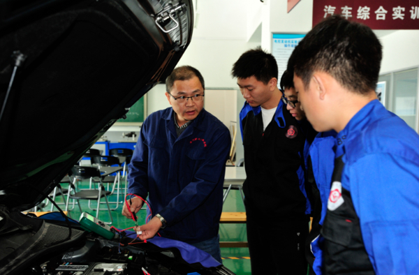 24招生季 ?專業(yè)巡禮 _ 智能制造學(xué)院：新能源汽車技術(shù)18.jpg