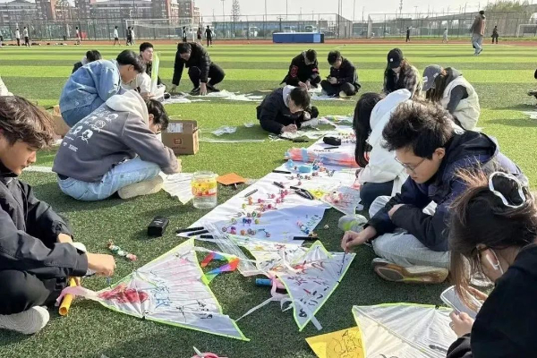 【招生專欄】南京機(jī)電職業(yè)技術(shù)學(xué)院 2024年江蘇高考招生指南30.jpg