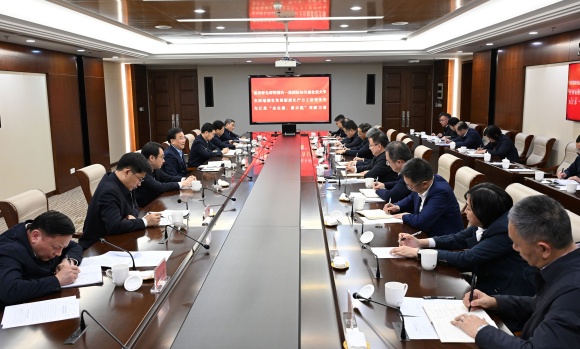 1731314538925341.jpg 省委書記信長星來南京工業(yè)大學(xué)調(diào)研2_副本.jpg