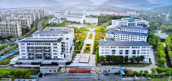 1752023303318912.jpg 12.jpg