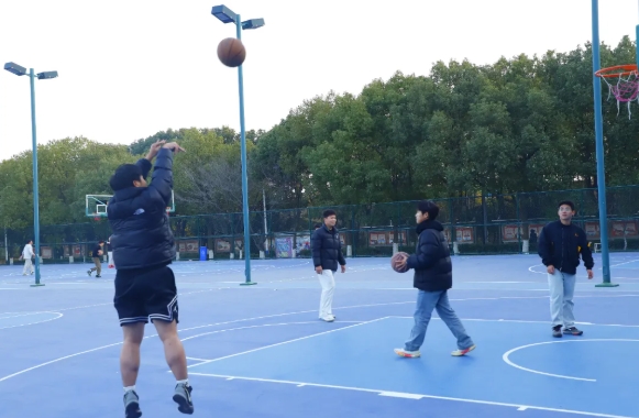 1767580974627431.png 在交院邂逅冬日里的暖11.png